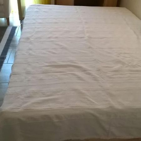 Toll Apartment Mit Privatem Eingang Free Parking Slbst Check-In Netflix 30 Zone Ruhig Duisburg Exterior photo
